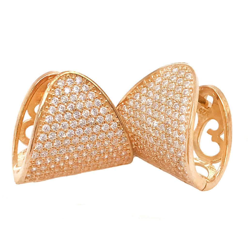 Huggie Triangular